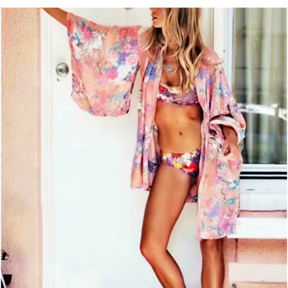 Tops - Boho pink floral print belted kimono cover up